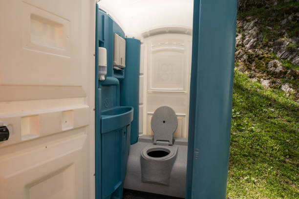Portable bathroom rental in Fox Lake Hills, IL