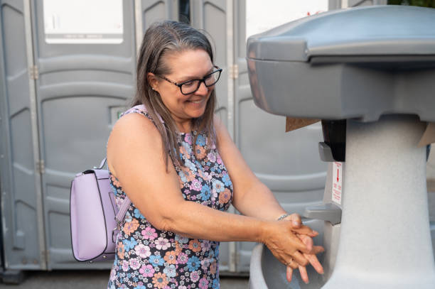 Portable Toilet Options We Offer in Fox Lake Hills, IL